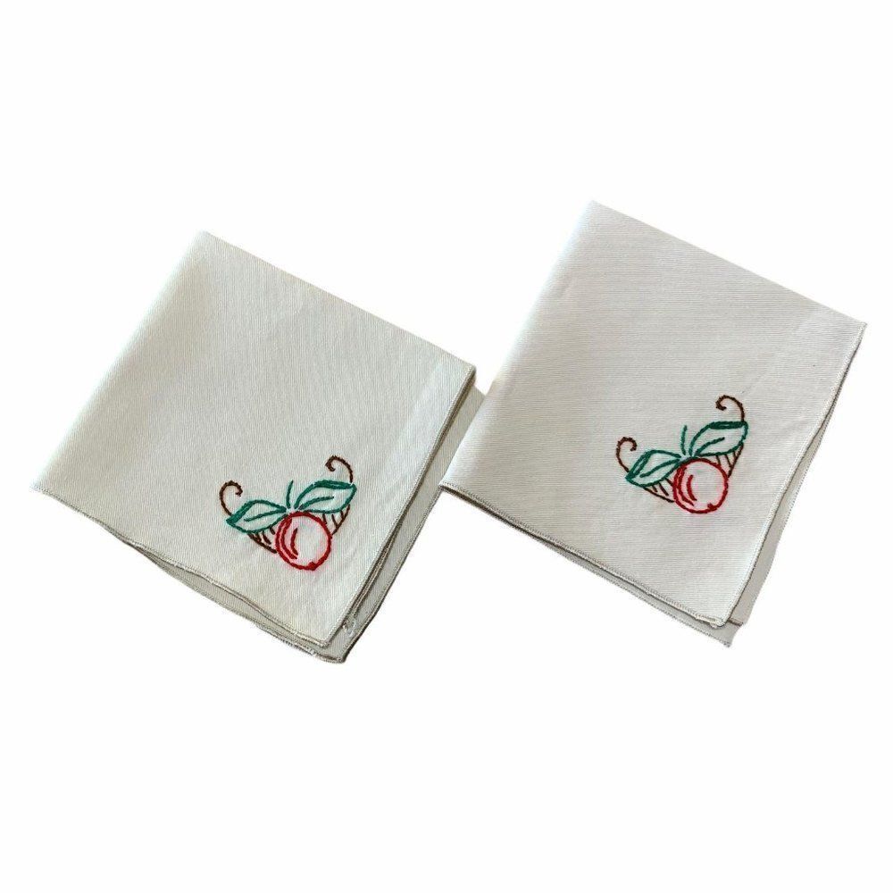 Set of 2 Vintage Hand Embroidered Napkins 11 x 11